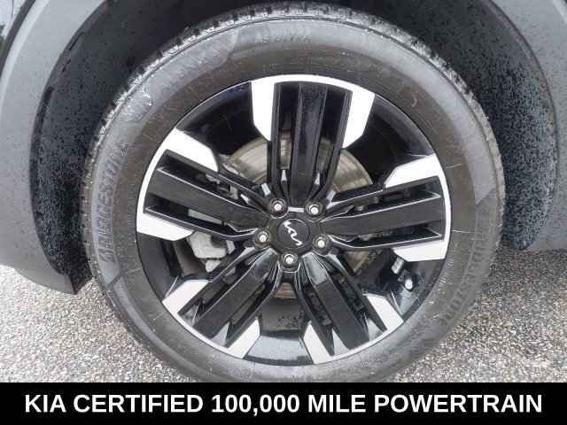Used 2024 Black Kia SX image 10