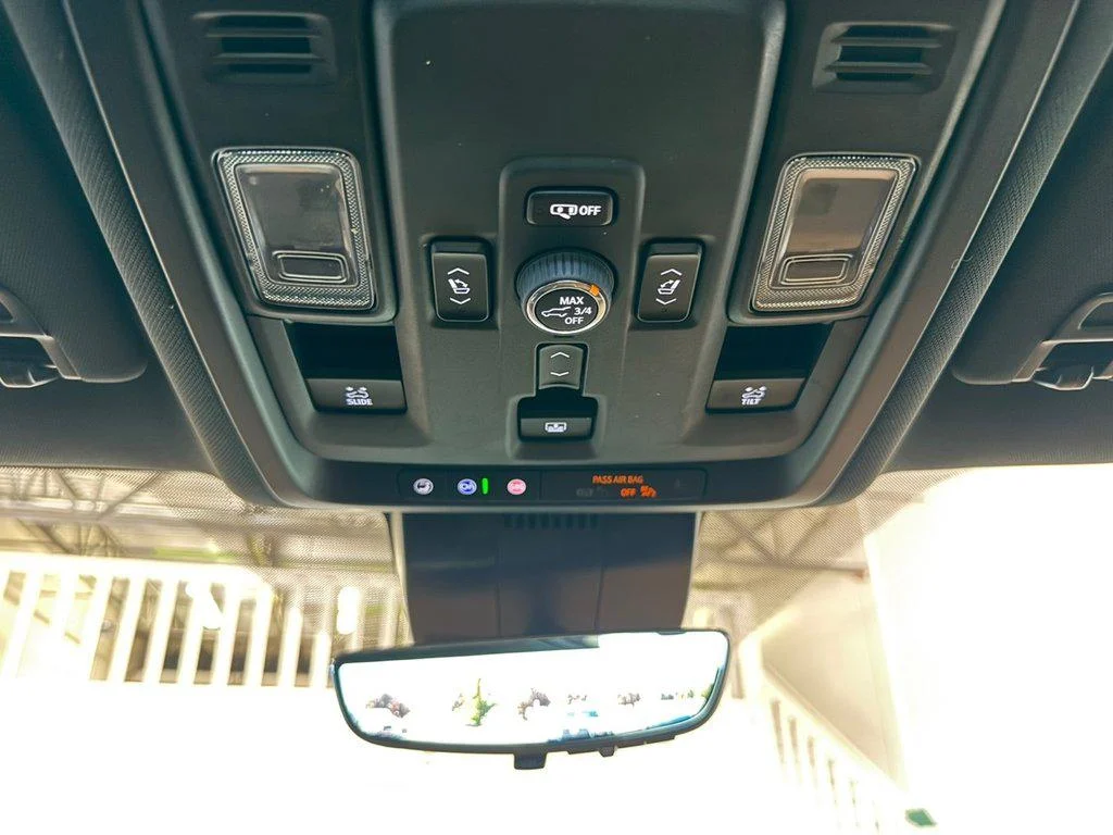 Used 2025 Sterling Grey Metallic Chevrolet HIGH COUNTRY image 30