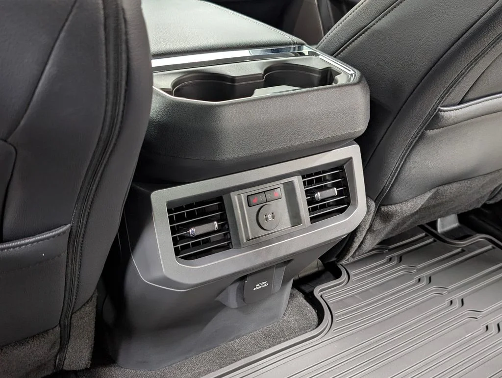 New 2026 Agate Black Metallic Ford F-250® Lariat® image 20