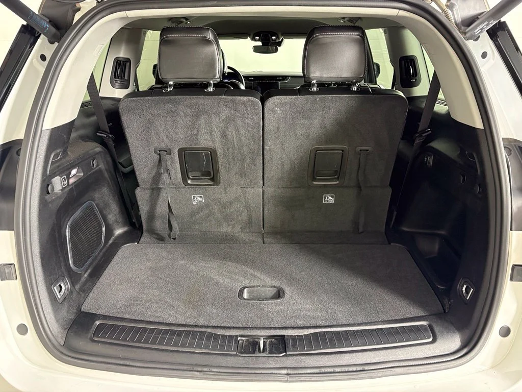Used 2021 White Jeep Limited image 19