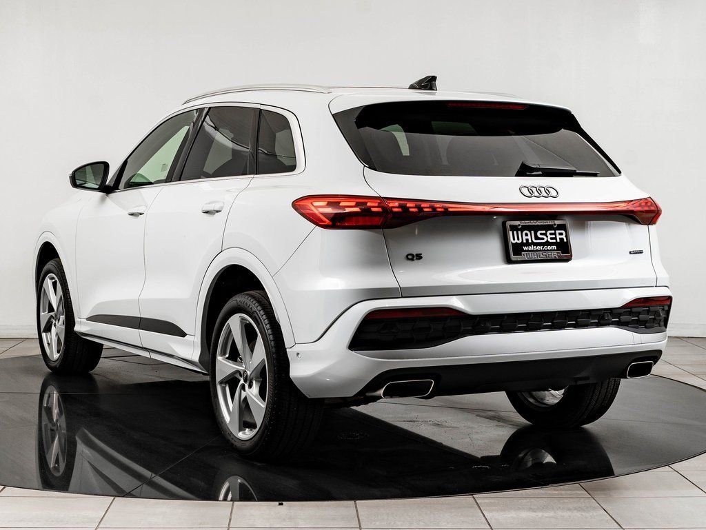 Used 2025 Glacier White Audi 2.0T Premium Plus image 6