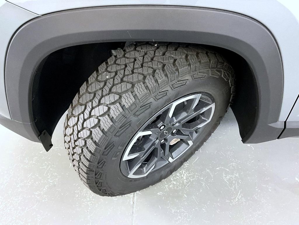 New 2026 Sterling Gray Metallic Chevrolet ACTIV image 23