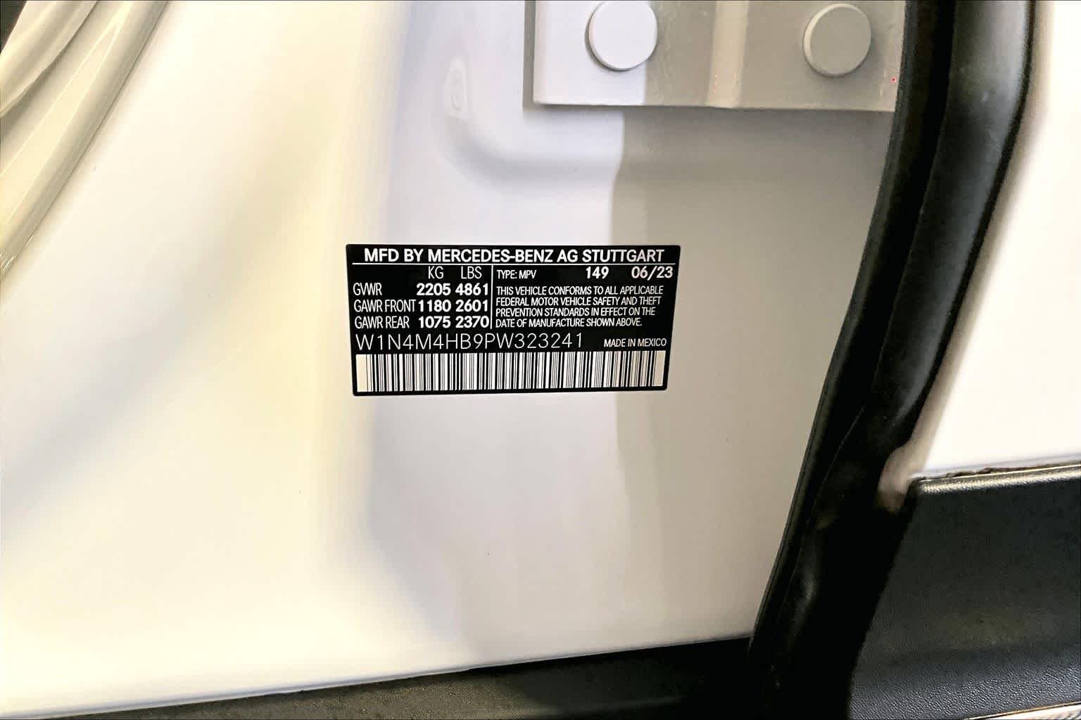 Certified Used 2023 Polar White Mercedes-Benz GLB 250 image 33