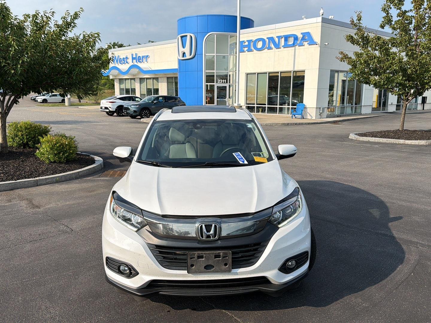 Used 2019 Platinum White Pearl Honda EX image 2