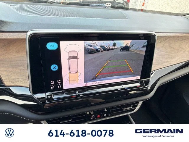 New 2026 Silver Volkswagen SE w/Technology image 32