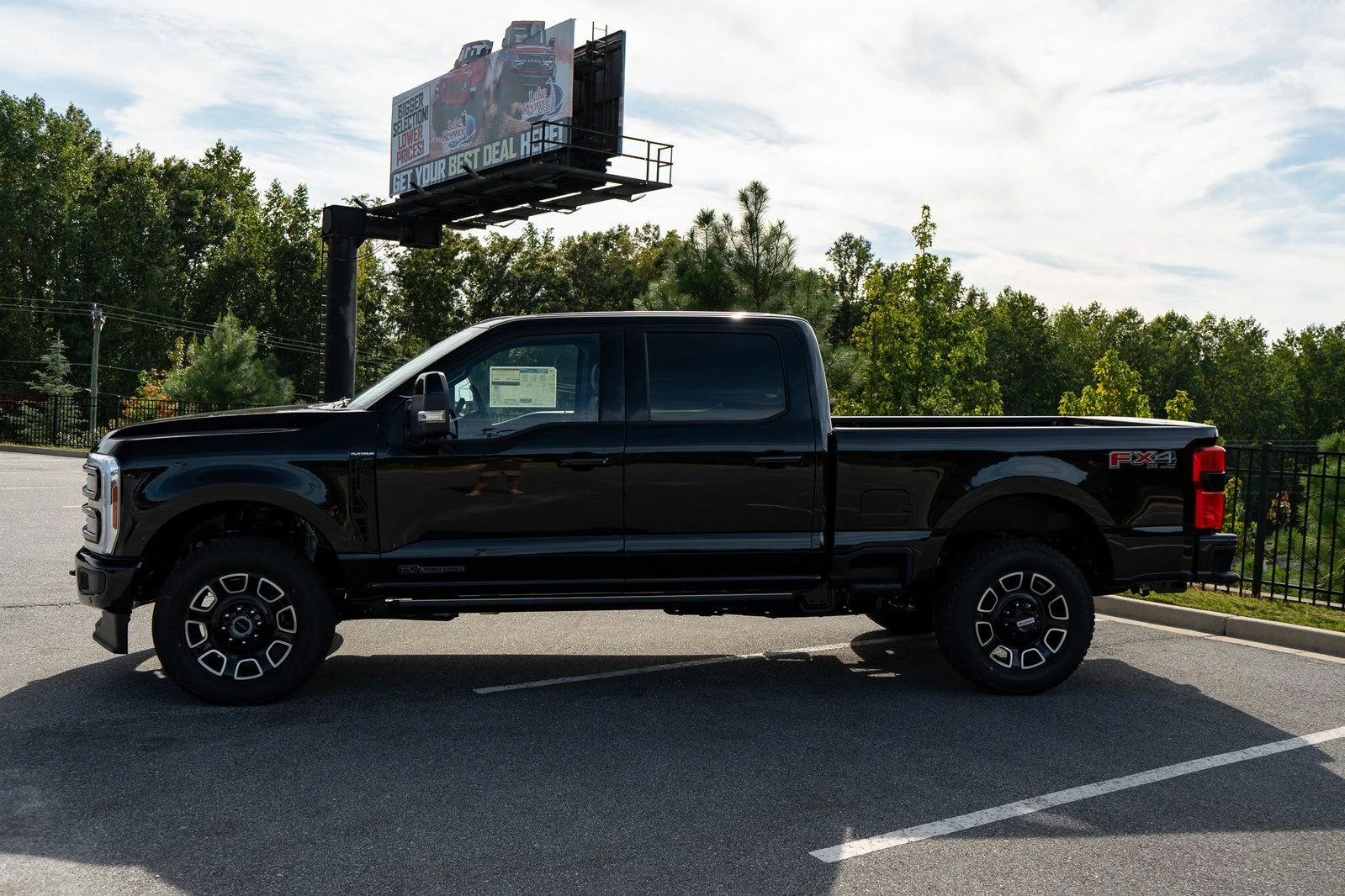 2026 Ford F-250 Super Duty Platinum - Photo 11