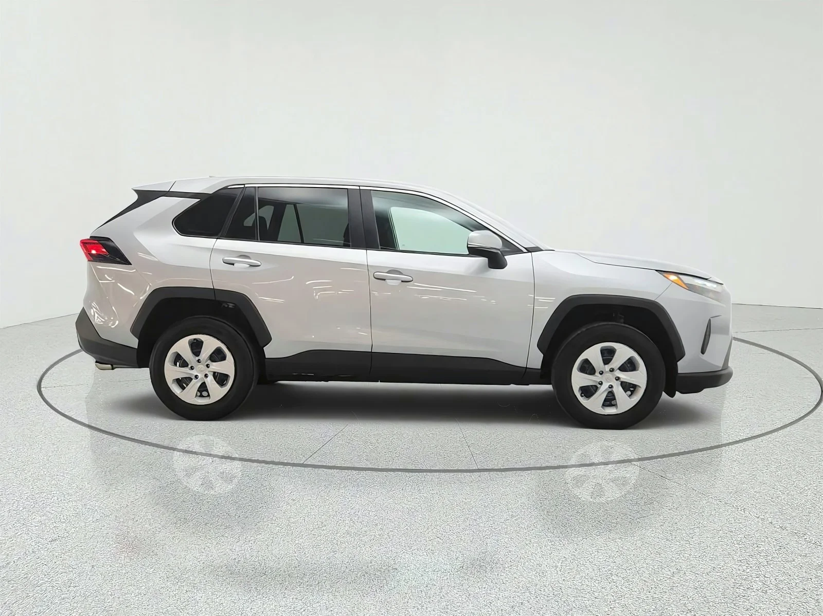 Used 2025 Silver Sky Metallic Toyota LE FWD (Natl) image 4