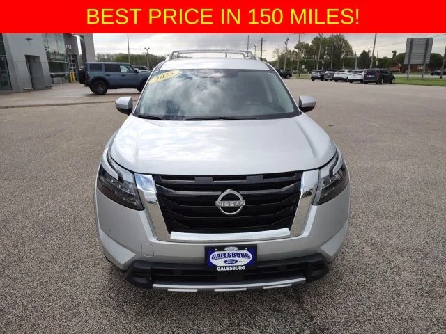 Certified Used 2025 Brilliant Silver Metallic Nissan SL image 9