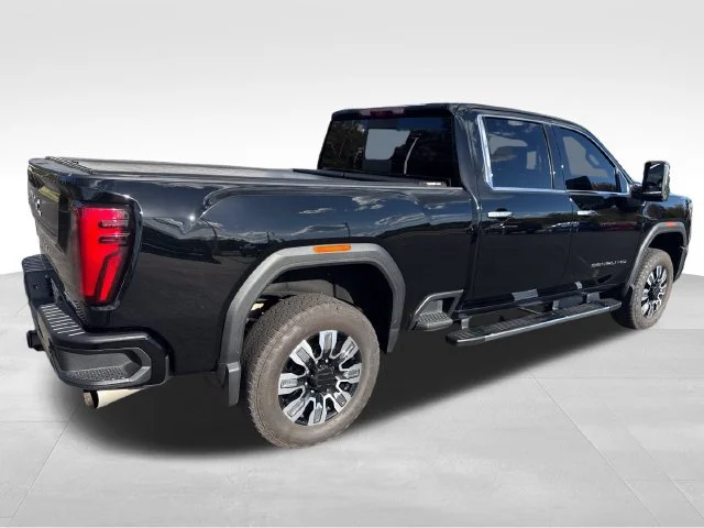 Used 2025 Onyx Black GMC Denali image 6