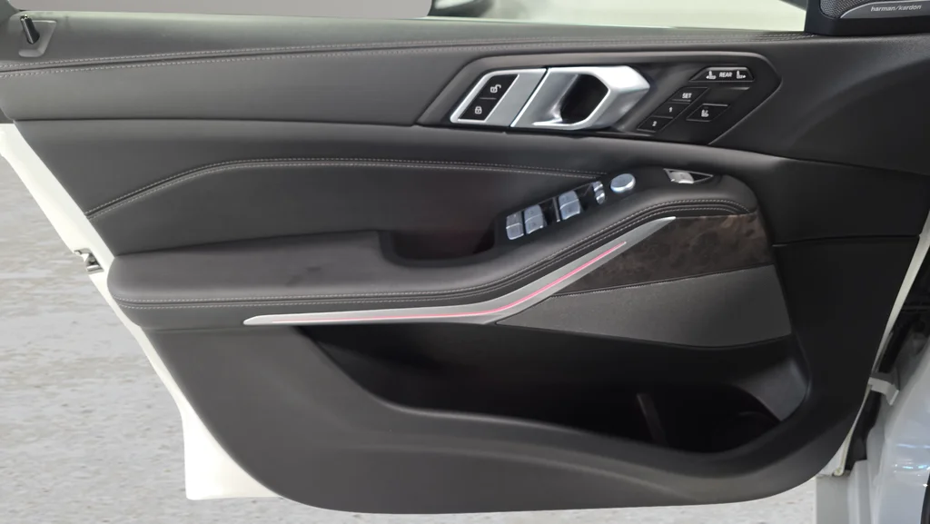 2023 BMW X7 40i - Photo 10