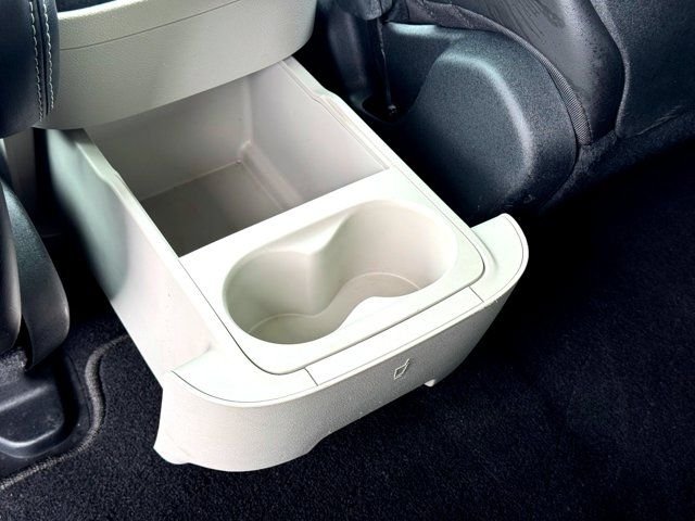 Used 2024 White Chrysler Select image 20