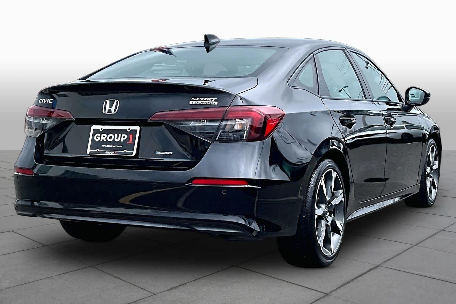 2025 Honda Civic Sport Touring - Photo 13