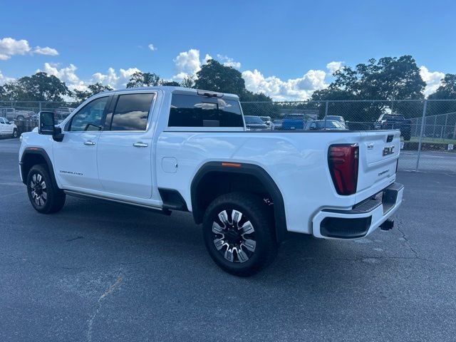 Used 2025 White GMC Denali image 3