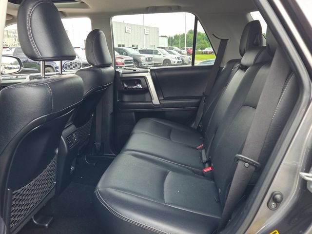 2022 Toyota 4Runner Limited - Photo 6