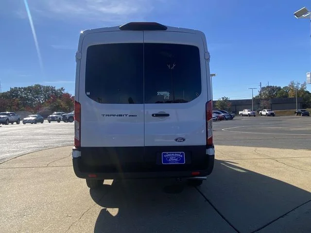 New 2026 Oxford White Ford Base image 3