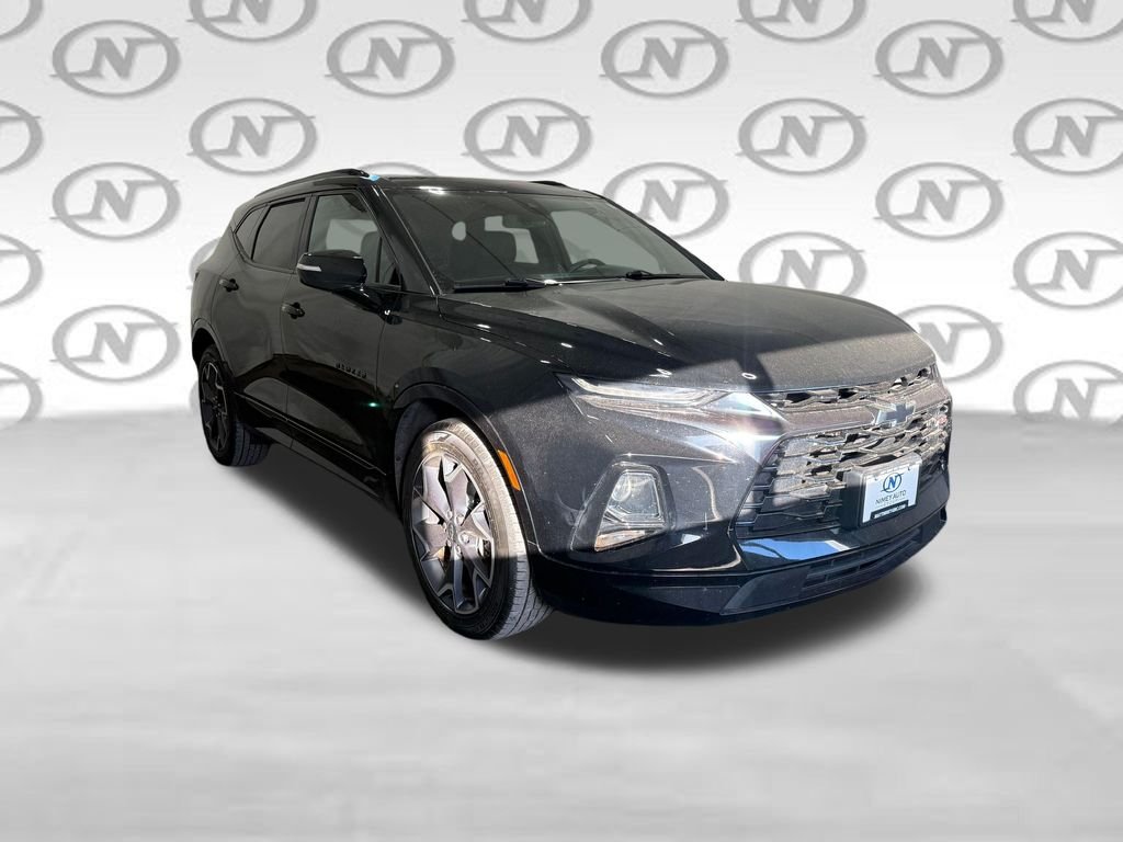 Used 2022 Black Chevrolet RS image 6