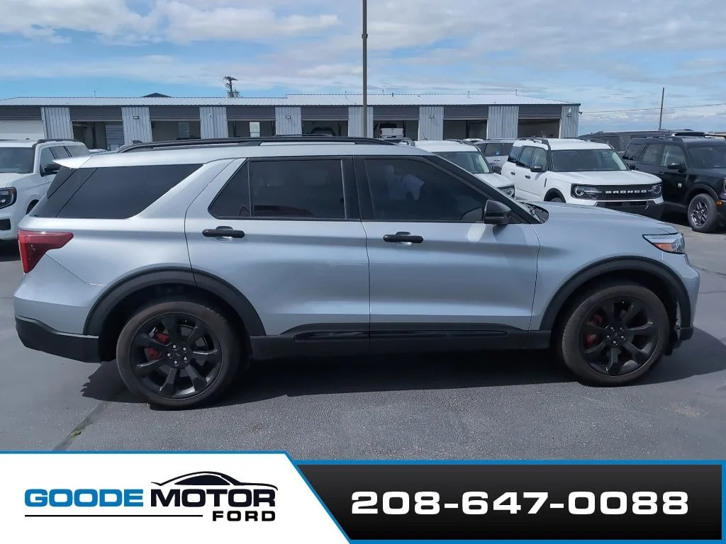 2023 Ford Explorer ST - Photo 6
