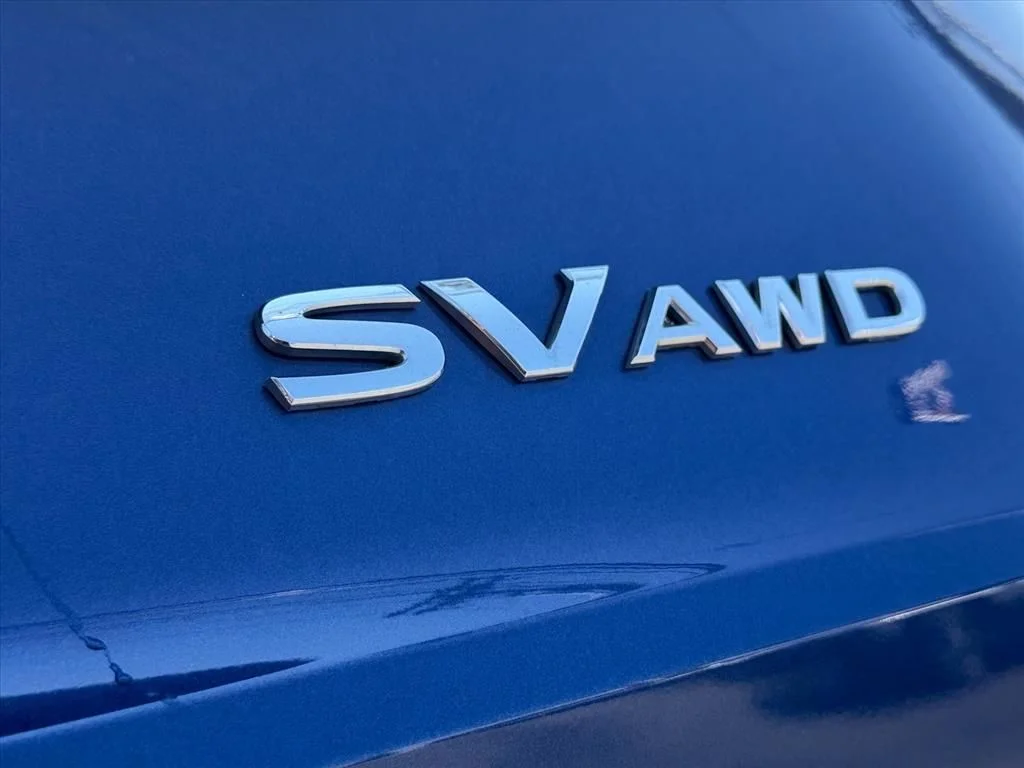 Used 2023 Blue Nissan SV image 27