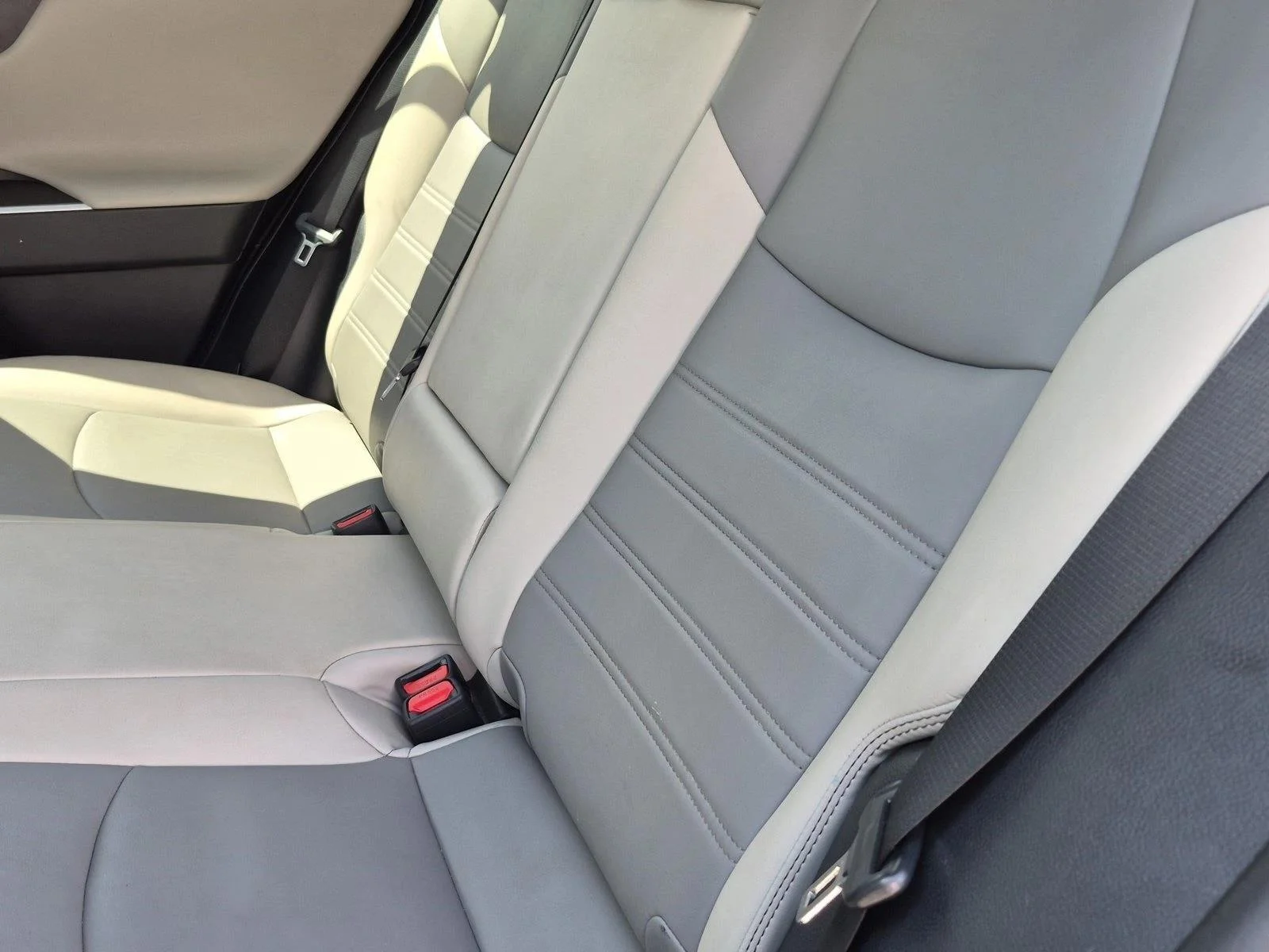 Used 2020 Silver Sky Metallic Toyota Limited image 19