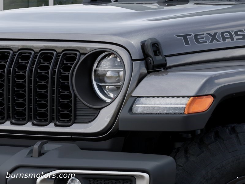 New 2026 Granite Crystal Metallic Clear-Coat Exterior Paint Jeep Texas Trail image 10