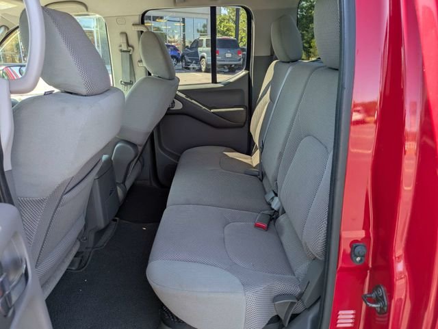 Used 2010 Red Nissan SE image 11