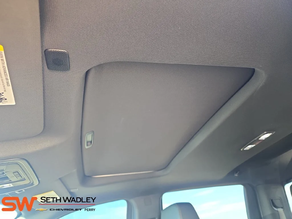 Used 2025 Onyx Black GMC AT4 image 30