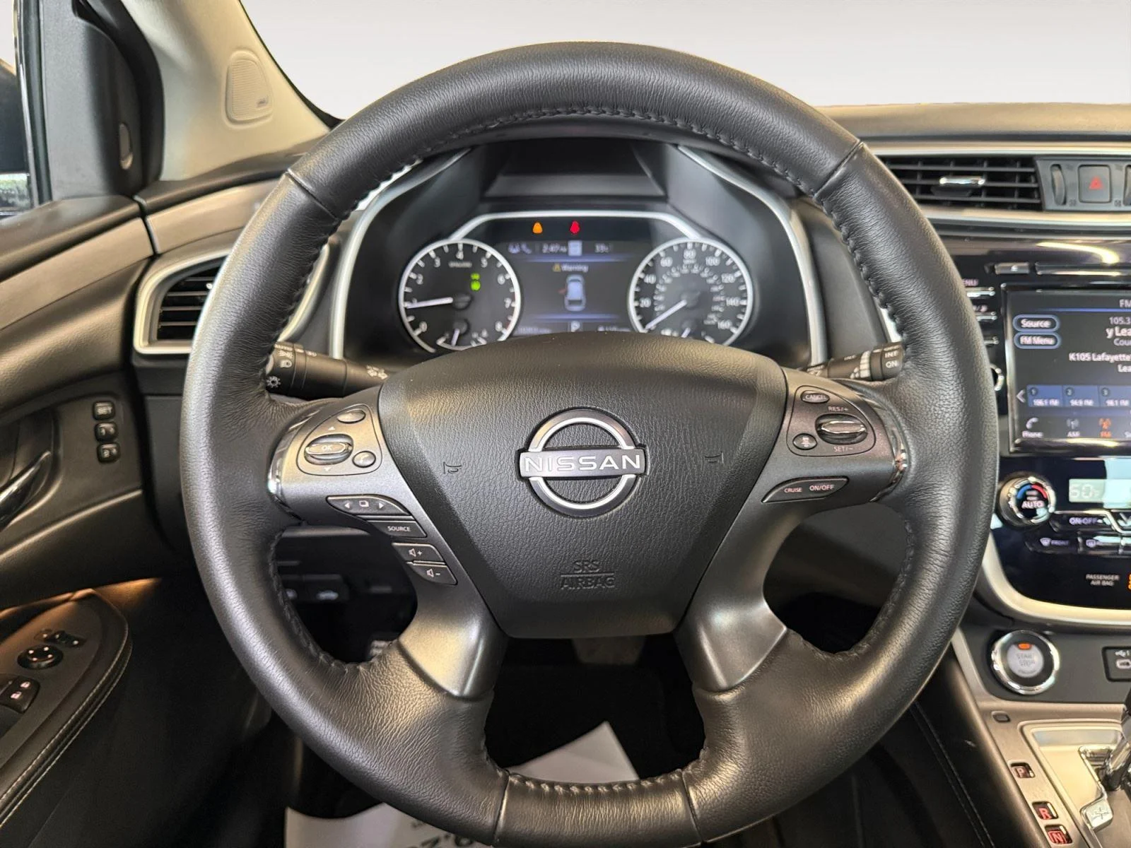 Used 2024  Nissan SL image 16