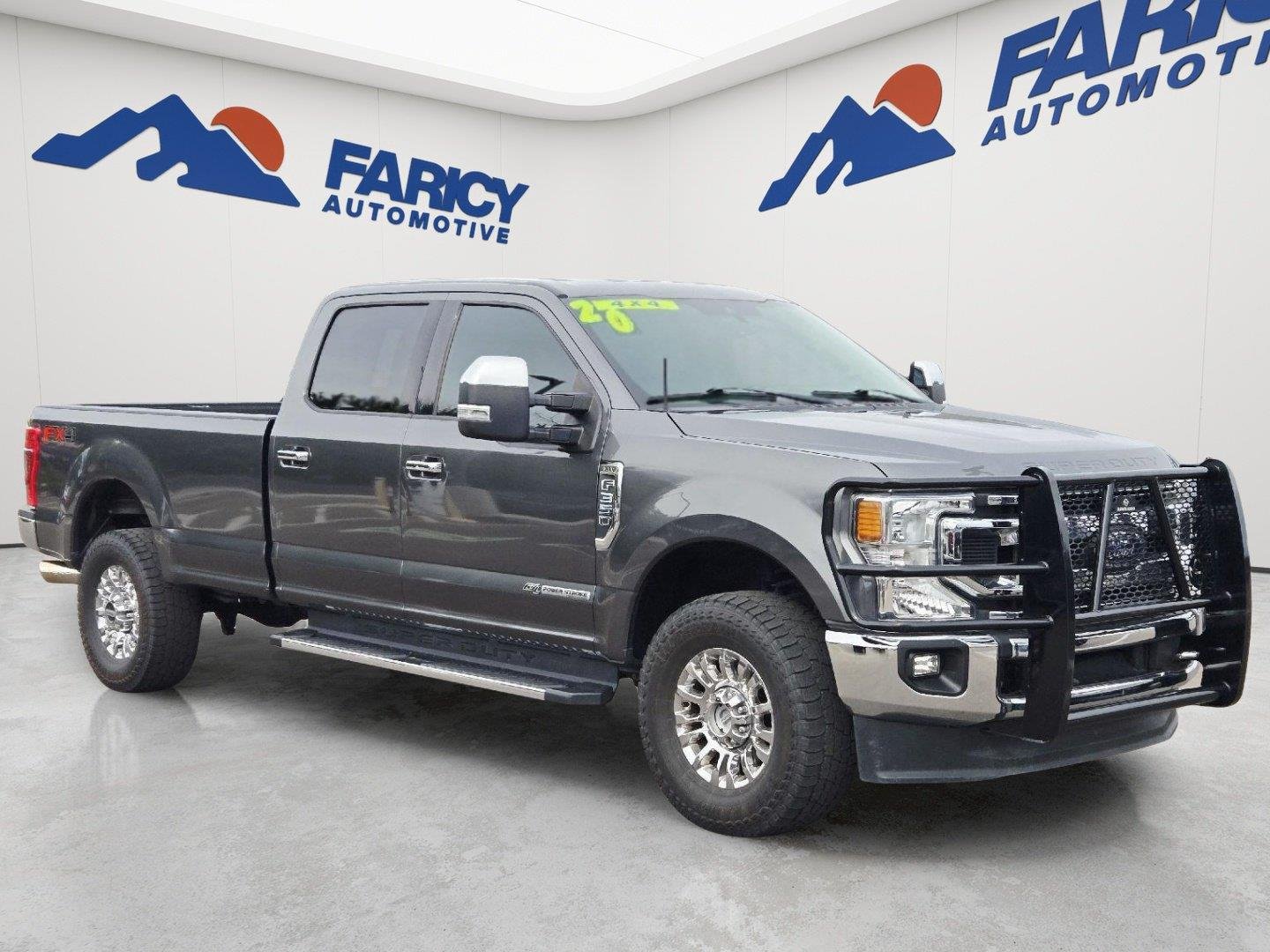 Used 2020 Magnetic Ford XLT image 3
