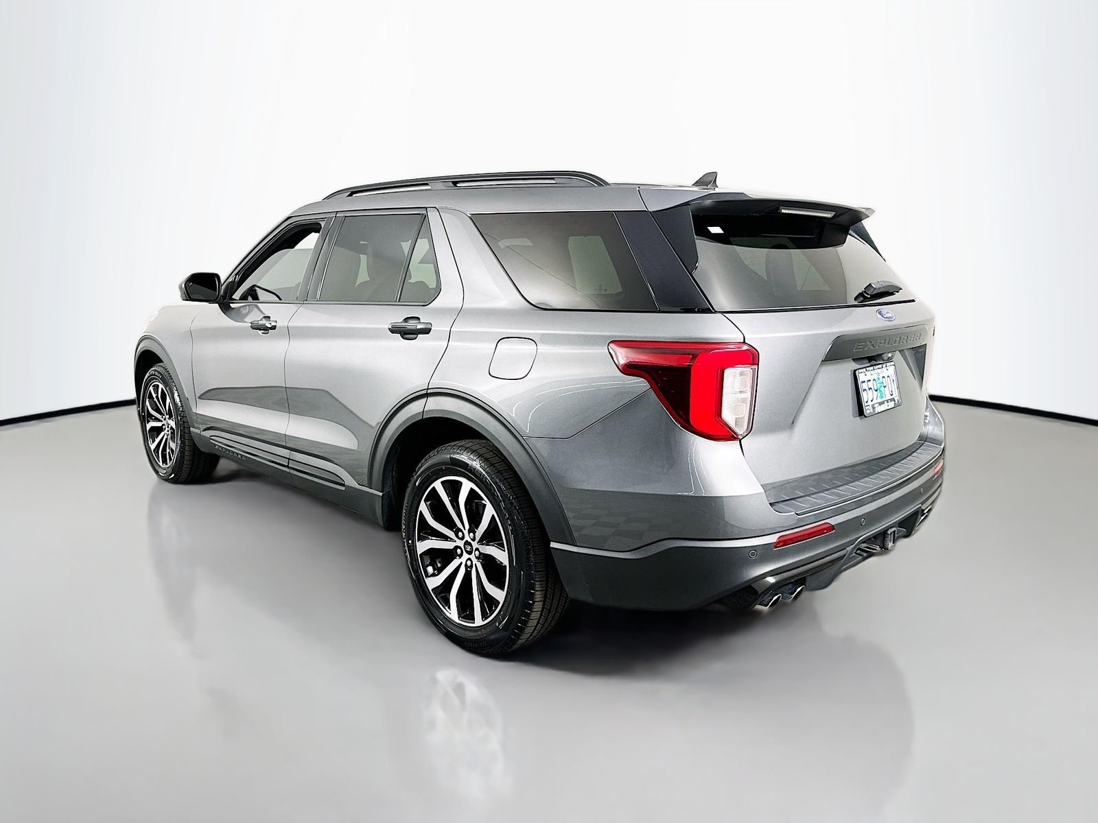Used 2023 Gray Metallic Ford ST image 5