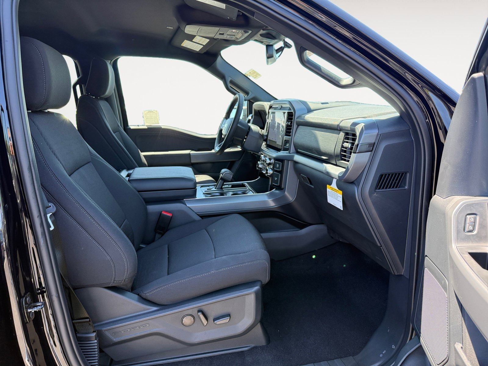 New 2026 Agate Black Metallic Ford XLT Hybrid image 19