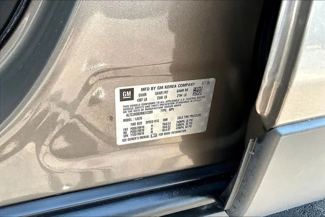 Used 2021 Gray Chevrolet LS image 17