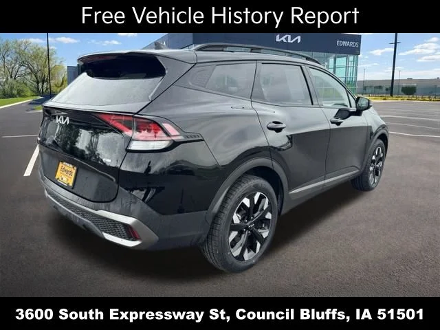 Used 2024 Black Kia X-Line image 5