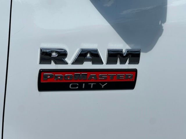 Used 2021 White Ram Tradesman SLT image 9