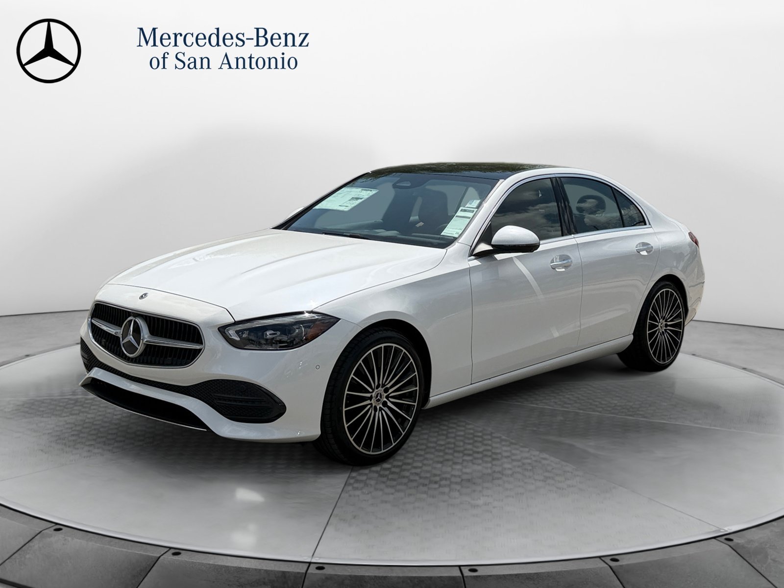 New 2026 MANUFAKTUR Moonlight White Metallic Mercedes-Benz C 300 image 3