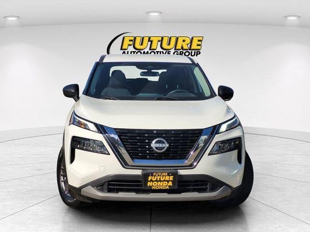 Used 2023 White Nissan S image 2