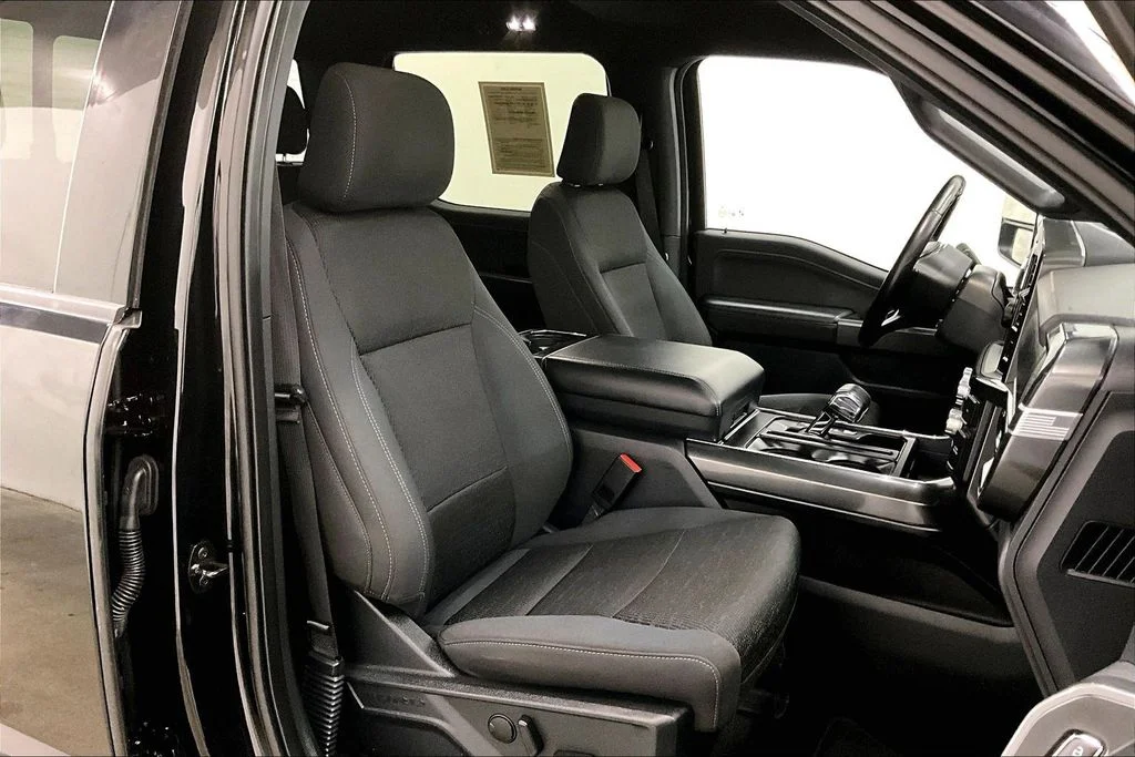 Used 2022 Black Ford XLT image 30