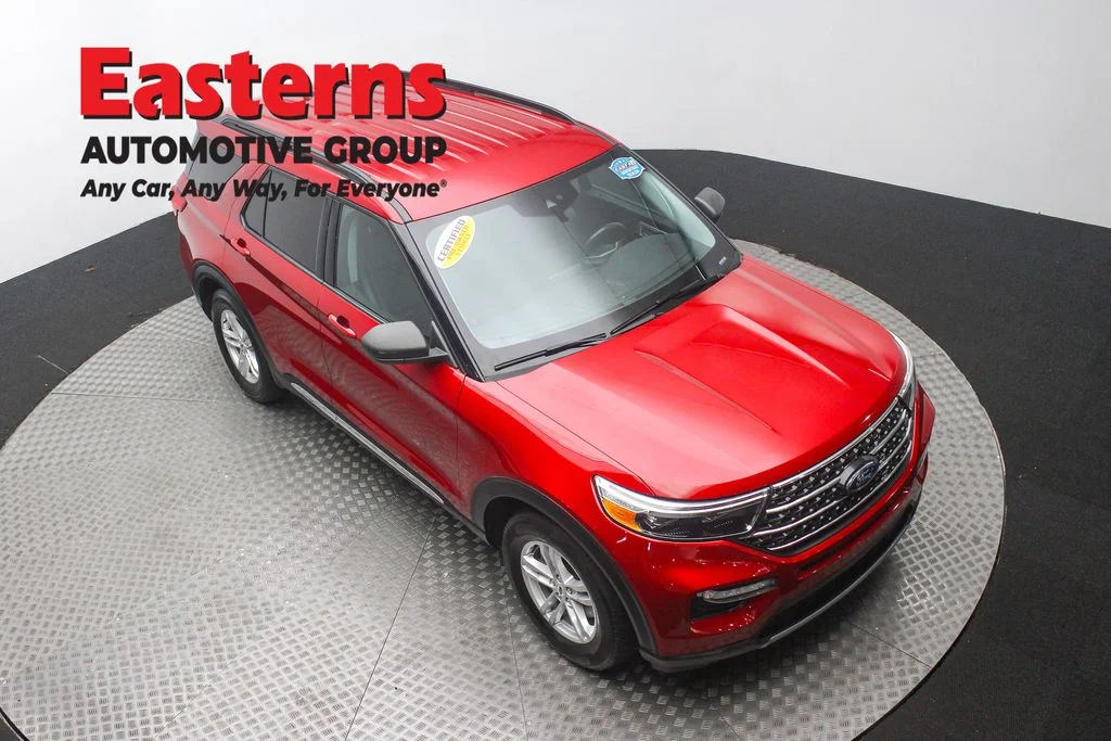 Used 2023 Red Ford XLT image 3