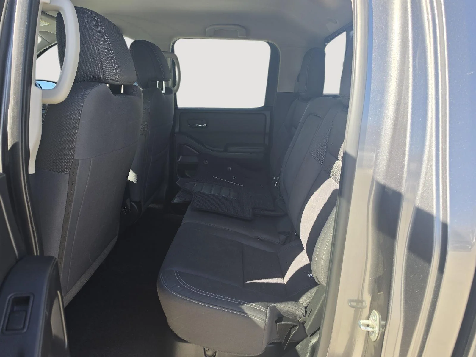 Used 2023 Gray-Samuel Nissan SV image 10