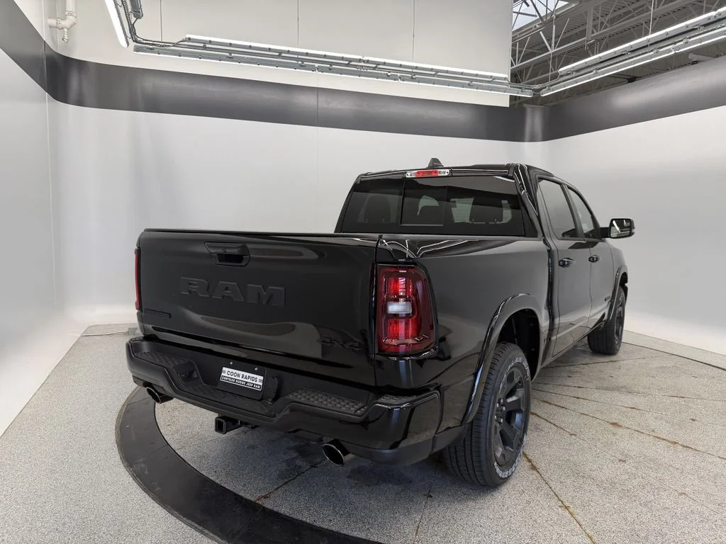 New 2026 Diamond Black Crystal Pearlcoat Ram Big Horn/Lone Star image 8