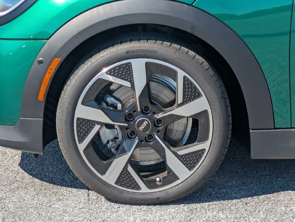 New 2026 Green MINI  image 9