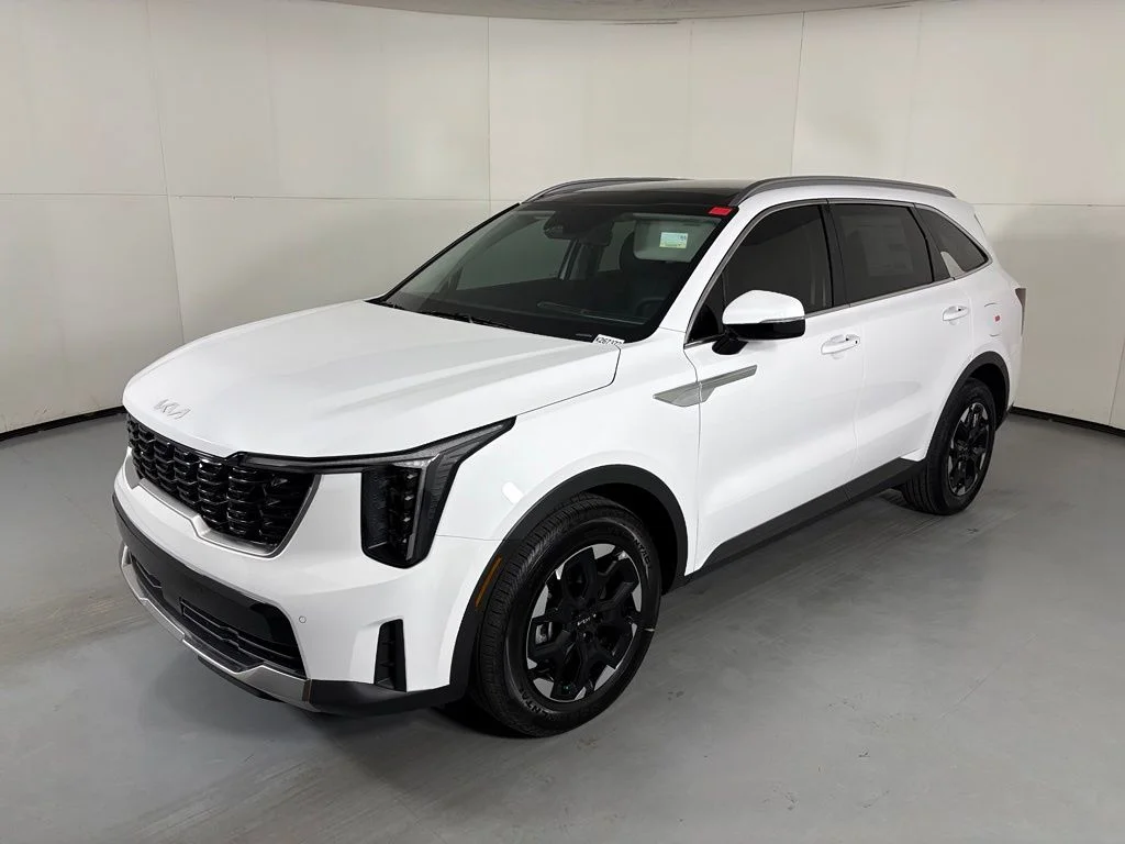 New 2026 Glacial White Pearl Kia S image 4