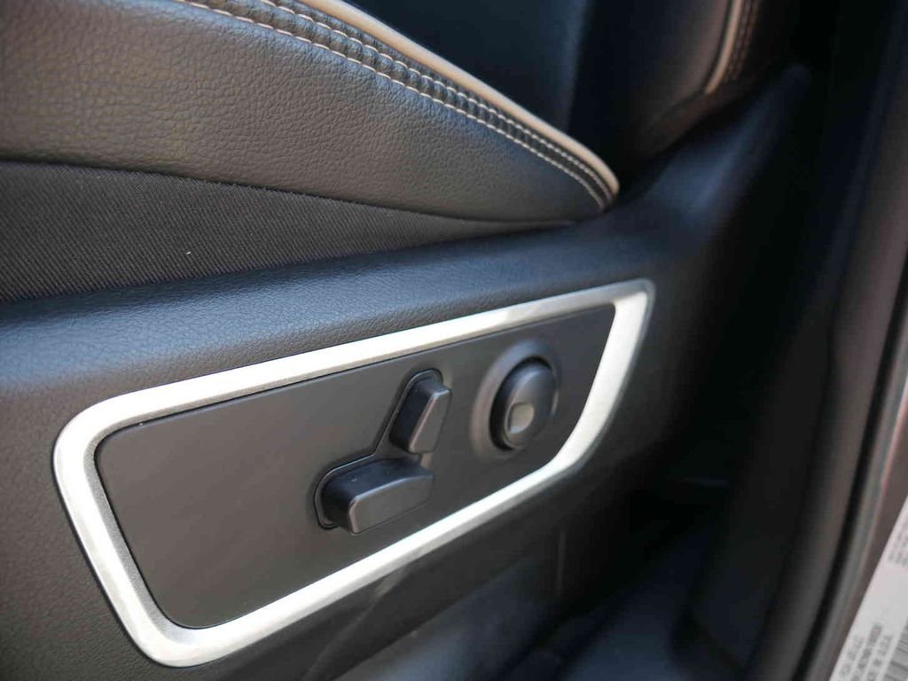Certified Used 2022 Gray Ram Laramie image 32
