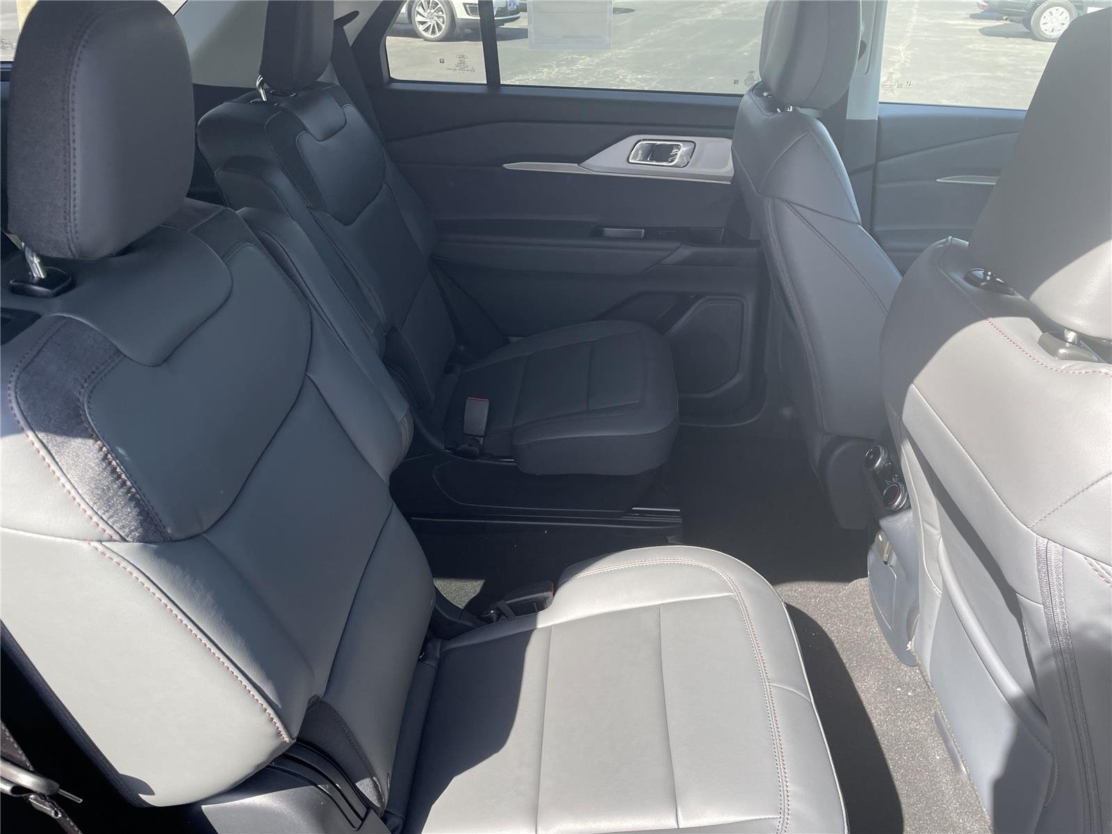 New 2026 Agate Black Metallic Ford Active image 53