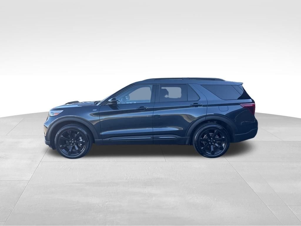 2023 Ford Explorer ST-Line photo 2