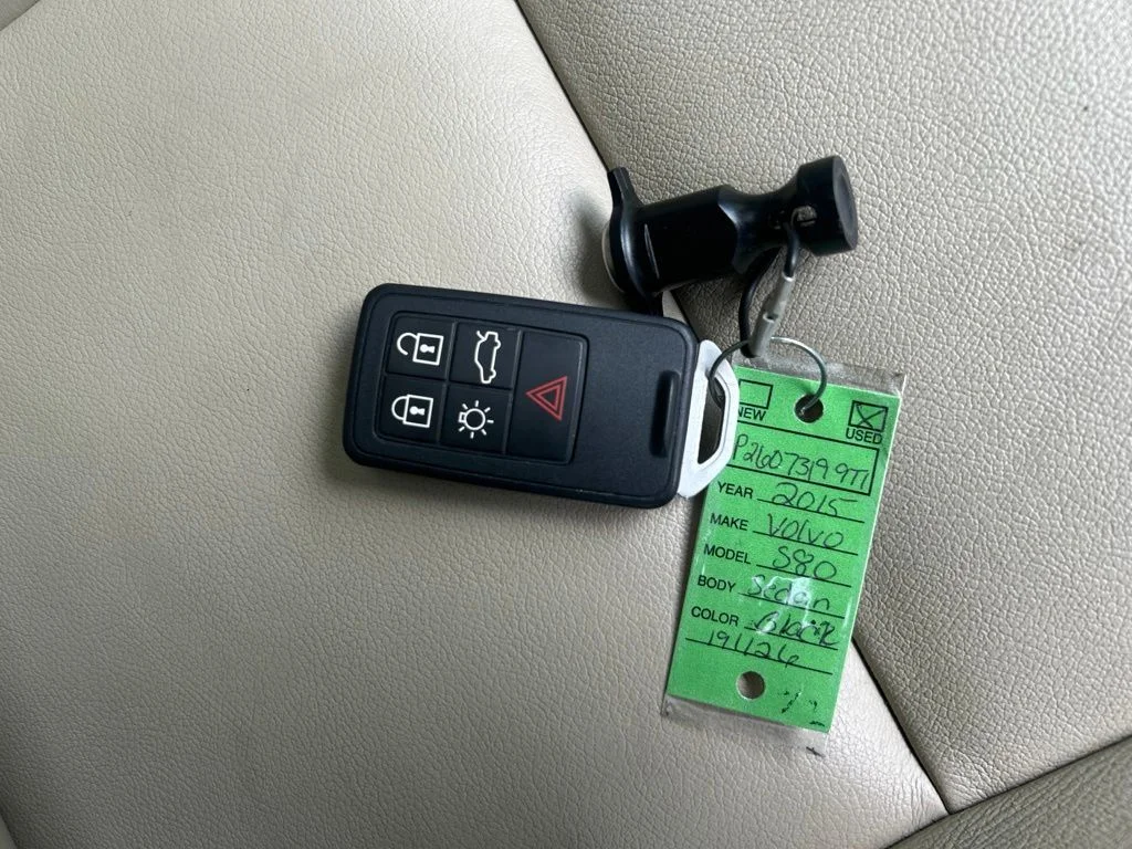 Used 2015 Blue Volvo T6 Platinum image 31