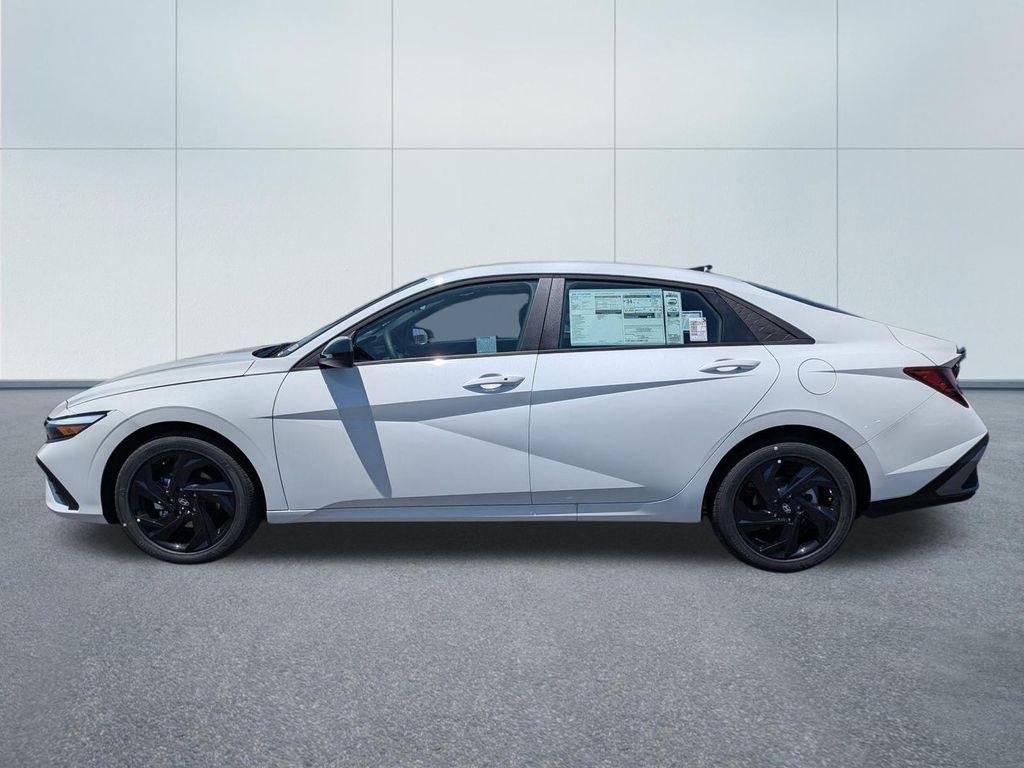 New 2026 White Hyundai SEL Sport image 3