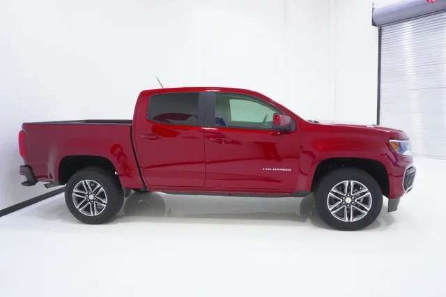 Used 2021  Chevrolet 2WD Work Truck image 4
