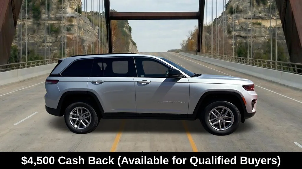 New 2026 Silver Zynith Exterior Paint Jeep Laredo X image 13
