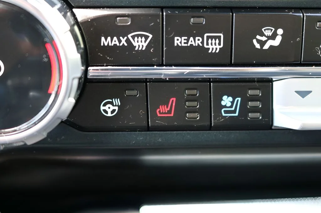 Used 2024 Black Ford Lariat image 25
