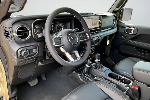 2026 Jeep Wrangler 4-Door Sahara - Photo 7